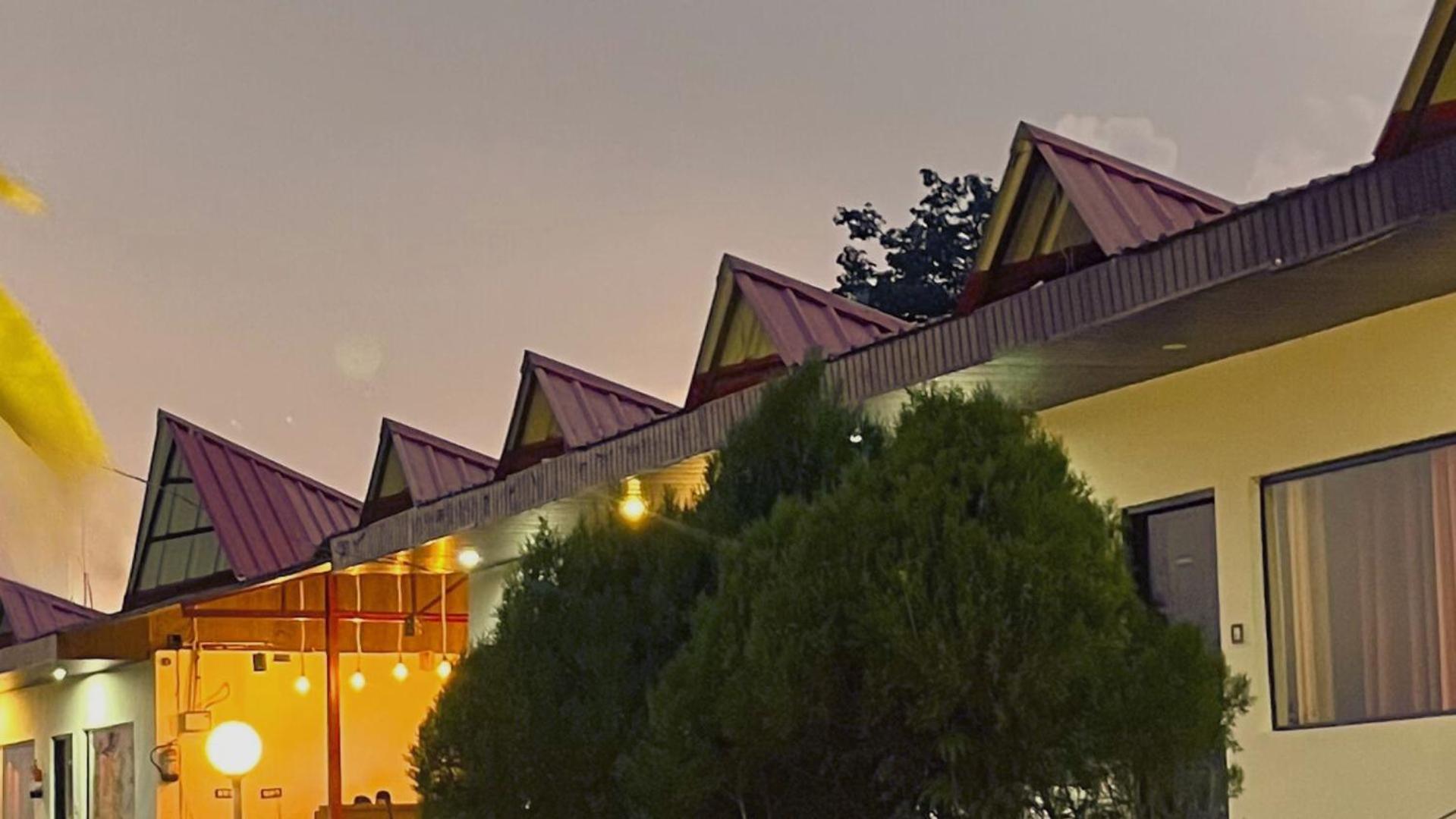Haut Monde King'S Paradise Resort Kanatal Εξωτερικό φωτογραφία